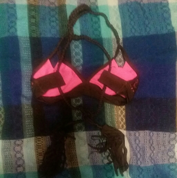 Unique Handmade Crochet Bikini Top 😍 - Picture 4 of 9